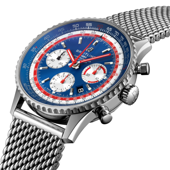 ab01212b1c1a1-navitimer-b01-chronograph-43-pan-am-three-quarter